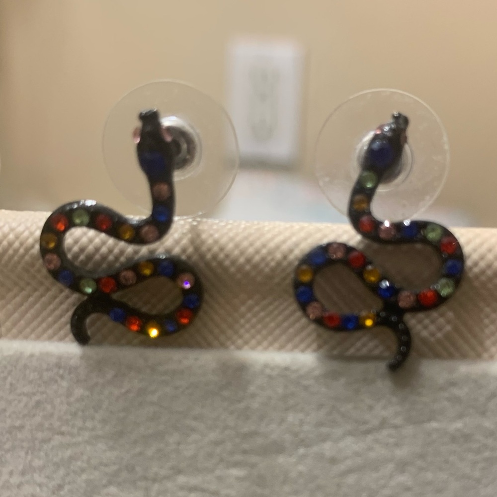 Betsey Johnson snake earrings